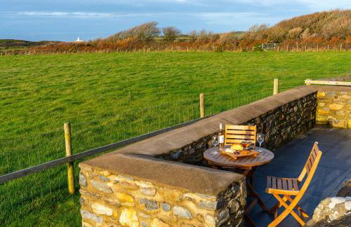 The Dairy, Treathro Farm - Rural, sea views, woodburner - Photo 16