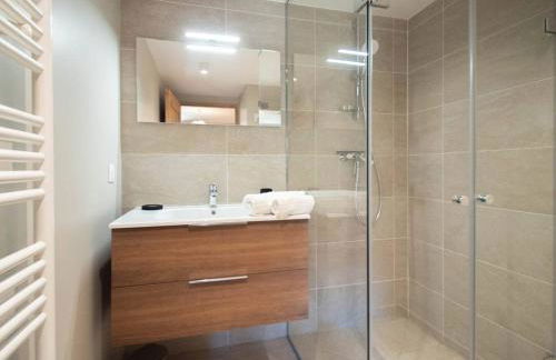 Charmette 2 pièces avec parking, terrasse et casier à skis - FR-1-291-860 - Photo 7