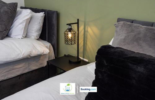 Cosy Retreat By Green Haven Escapes Short Lets & Serviced Accommodation Seacroft With Free Off-Street Parking & Pet-Friendly - Photo 23