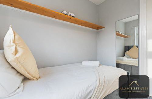 Roundhay Home 4-Bed with Free Parking WI-FI - Foto 40