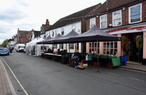 Lancing Apartments - Spacious 2 Bed - Sleeps 6 - Burnham Village - Foto 18