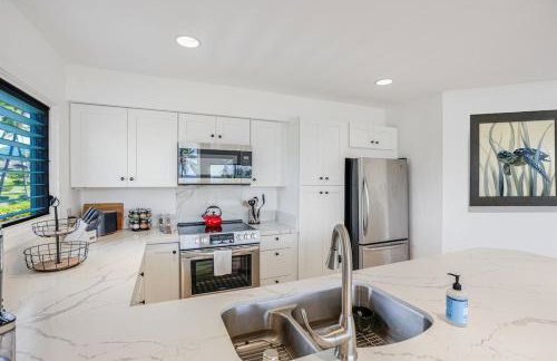 Honu He'e Nalu - The Surfing Turtle - Ocean & Beachfront! Stunning Views! - Foto 6