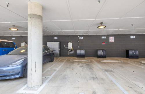 Austin Stylish Studio - Foto 72