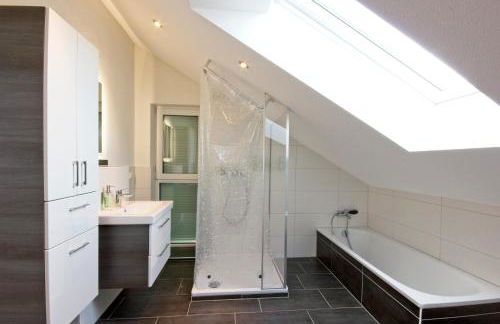 Bonnystay Rheinfelden - Haus mit Garten und zwei separaten Wohnungen - Foto 36