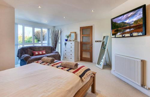 Point View - Award Winning Apartments with Private Hot Tub & Parking - Foto 36