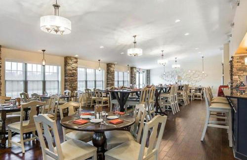 Beautiful 2BD condo in an equestrian themed resort with tons of activities for the family - Foto 17