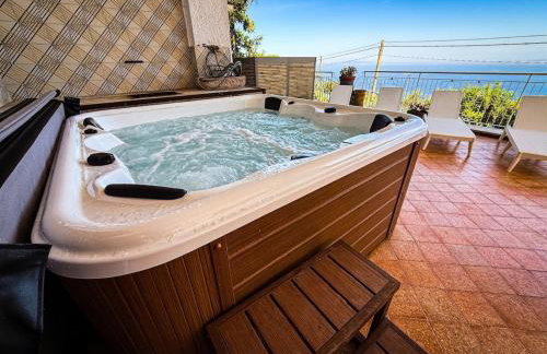 Villa Blu Sorrento seaview pool terrace and Jacuzzi - Foto 2