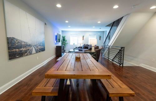 Stylish 3BR w Pool Table & Garage - Foto 6