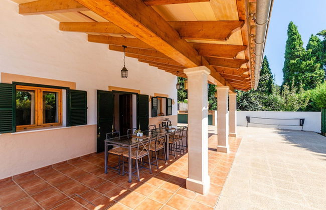 Private Villa With Inviting Space - Photo 41