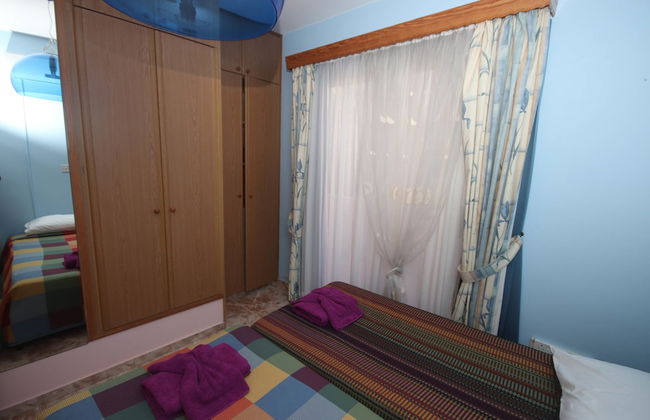 2 Bedroom House near Tombs of the Kings - Photo 8