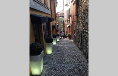 Bellagio LAKESHORE HOUSE - Foto 35