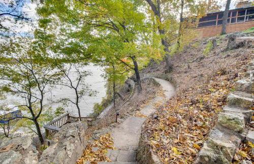 Waterfront StoneHaven at Reed Point with Swim Spa! - Foto 37