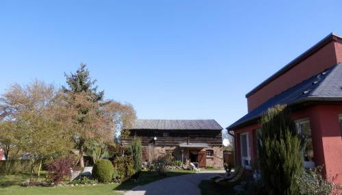 Rosalee - Photo 5, Garden