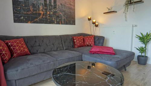 Hogulu - 2 - RAUM - App 26 mit Balkon in der Nähe der Jahrtausendbrücke - Photo 2