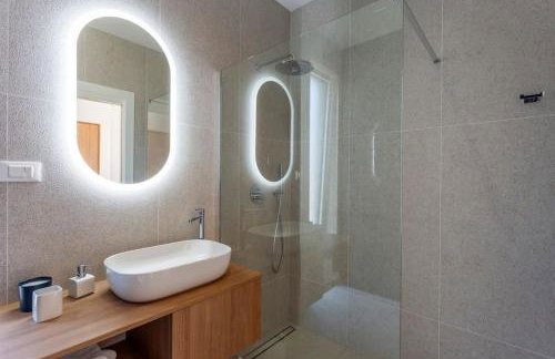 Design Villa Emily White with Seaview near Rovinj - Foto 22