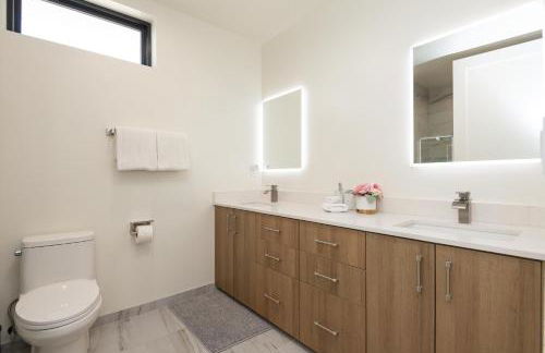 Stylish Apartments in Glendale with Free Parking - Foto 36