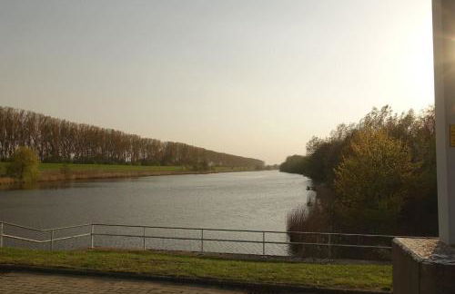 3-Zimmer - FeWo mit TV, zwischen Wilhelmshaven und Hooksiel, mit Badewanne - Foto 36