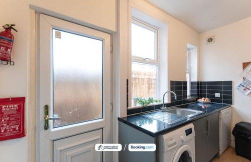 Comfortable 3-Bed Home in Leigh Ideal for Contractors and Relocating Families - Foto 6