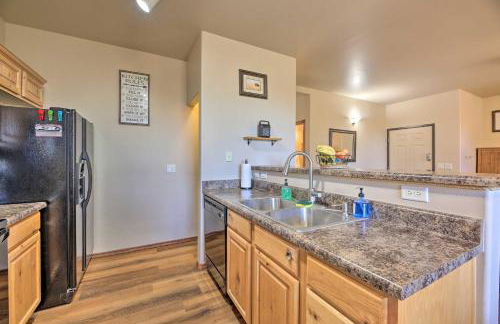 Near Lake and Trails Show Low Condo with Grill! - Foto 10