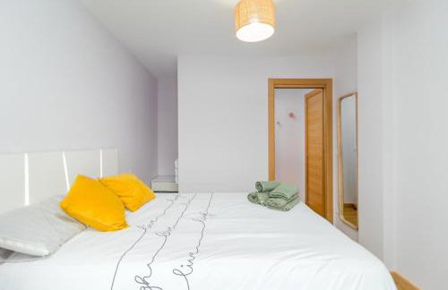 Bonito piso con piscina y garaje - Foto 12