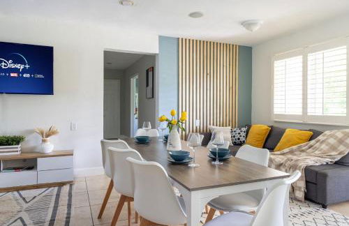 Spacious 3-Bedroom Villa with Heated Saltwater Pool and Fenced Yard in Oakland Park - Foto 5