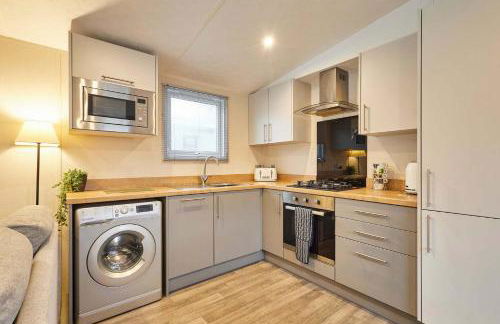 Woodpark Lodge with Hot Tub - Foto 7