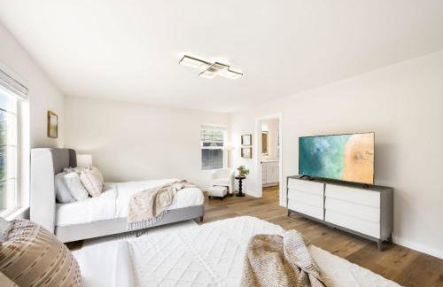 Newly Remodeled Hilltop 4B Retreat with Gym - Foto 24