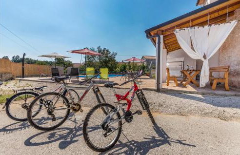 Two-Bedroom Holiday Home In Svetvincenat - Foto 12