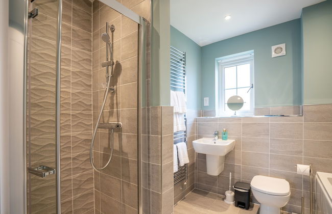 6 Bedroom New Build Detached House in Bicester - Foto 34