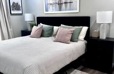 Quiet Stylish Stay with Office Space near Downtown - Foto 45