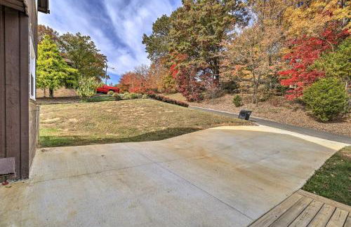 Deck and Mtn Views Fain Chalet in Kingsport - Foto 35