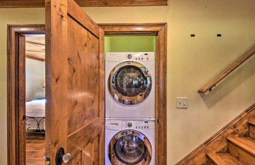 Clarkesville Ranch Cabin with Screened-In Porch! - Foto 19