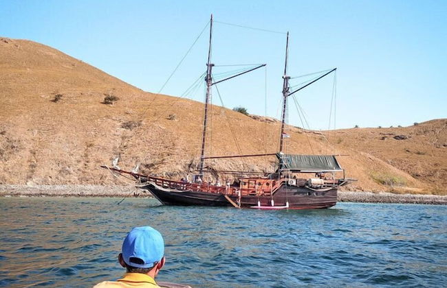 Komodo Pirate Boat - Phinisi Liveaboard - Foto 48