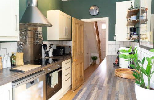 Townhouse in trendy suburb of Hoole - Photo 18