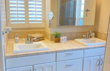 Heated Pool - Spacious, Cheerful Home 5br/3bath - Foto 27