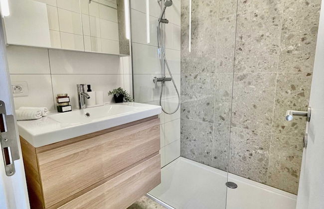 Luxury Dlx 1BR Near Fashion District by Oneluxstay - Foto 53