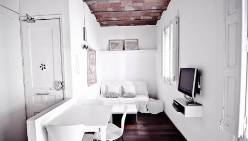 Barceloneta Suites Apartments Market - Photo 4