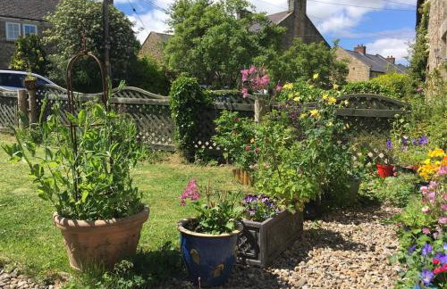 Holmlea Cottage - Photo 12