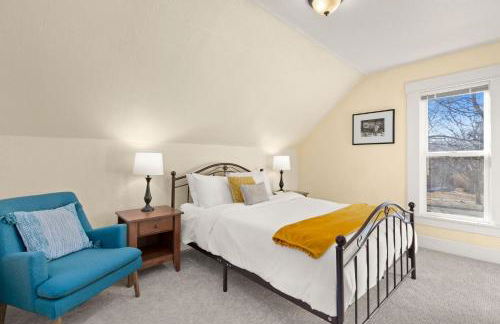 Cozy Victorian Cottage in the Heart of Old Town! - Foto 32