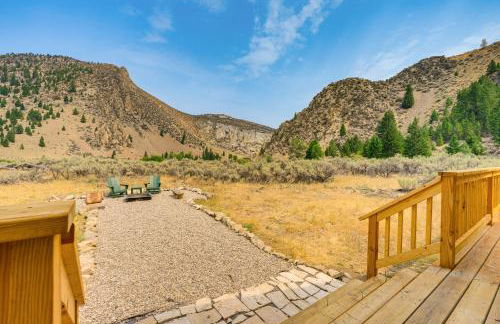 Riverfront Montana Log Cabin with Mountain Views! - Foto 29