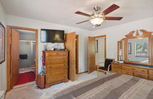 Secluded Mountain Cabin with Forest Views cabin - Foto 21