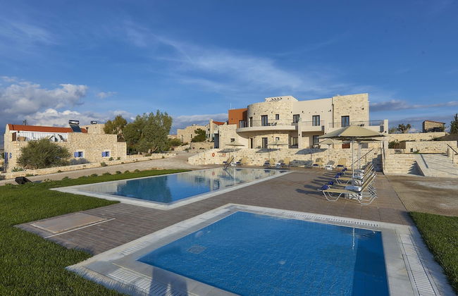 New Beautiful Complex With Villas and App, Big Pool, Sea Views, SW Crete - Foto 16