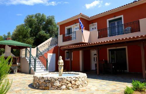 Spacious 1 bedroom apartment 2 km to Pessada beach - Photo 1