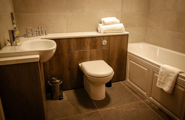 Turnberry Apartments - Photo 56