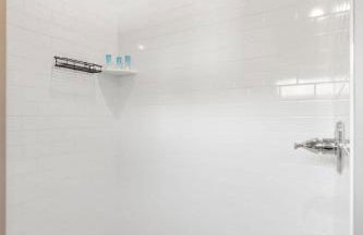 NEW! The Adaline Room #9 - Updated Hyde Park Penthouse, Steps to Bayshore - Foto 43