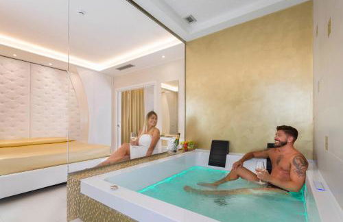 White Suite & Apartments - Foto 42