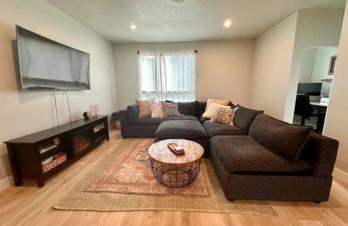 Newly Built Chic Utah Valley Gem l Theo - Foto 1