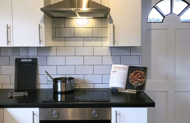 Modern 3-bed House With Parking Bamber Bridge, Preston - Foto 30