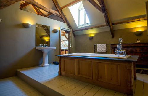 Great House - A Grand Georgian Retreat with Heated Outdoor Pool - Photo 11