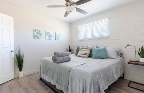 Spacious 2BR Condo, Steps to Downtown Gilbert, King Bed & Laundry - Foto 20